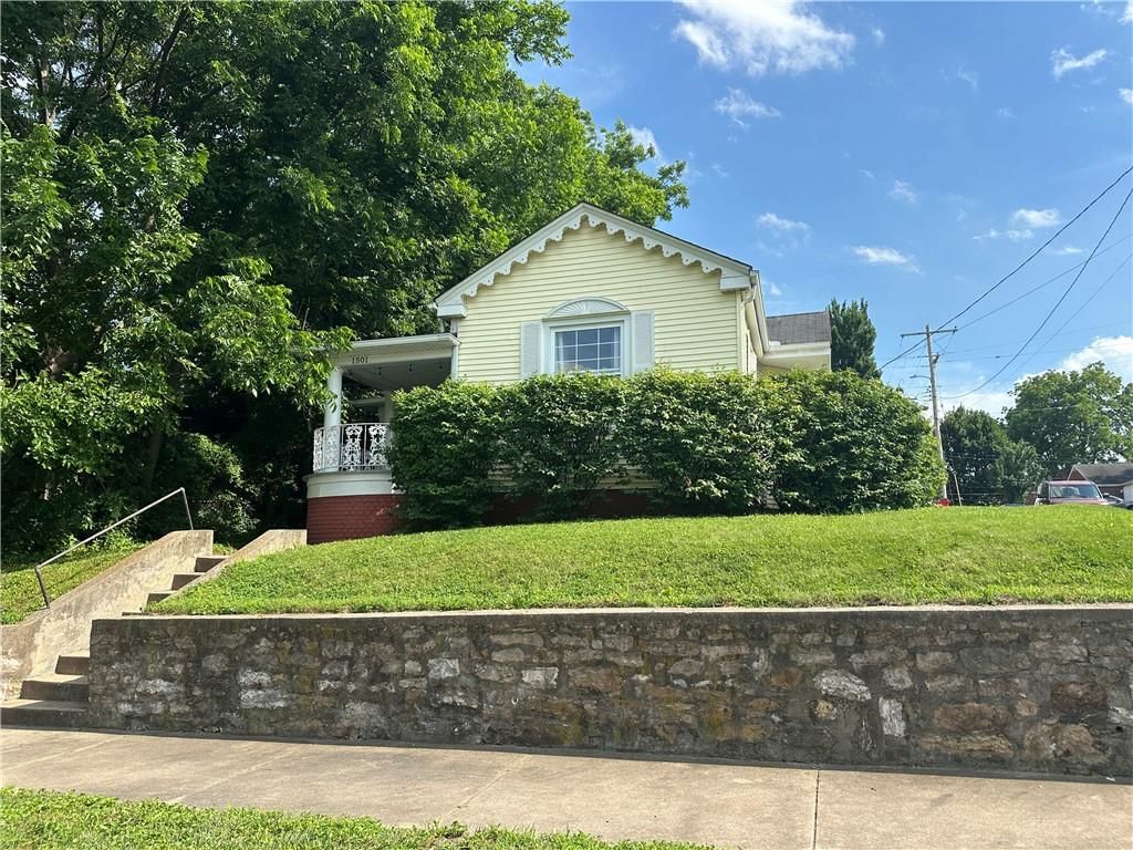 1501 Franklin Avenue — photo 1