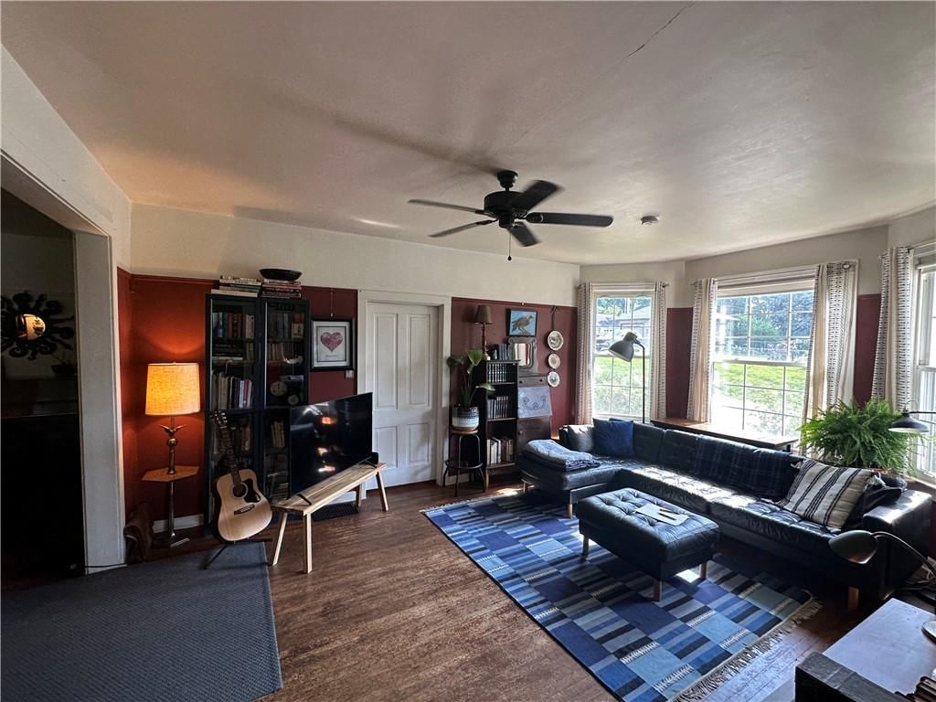 1501 Franklin Avenue — photo 8