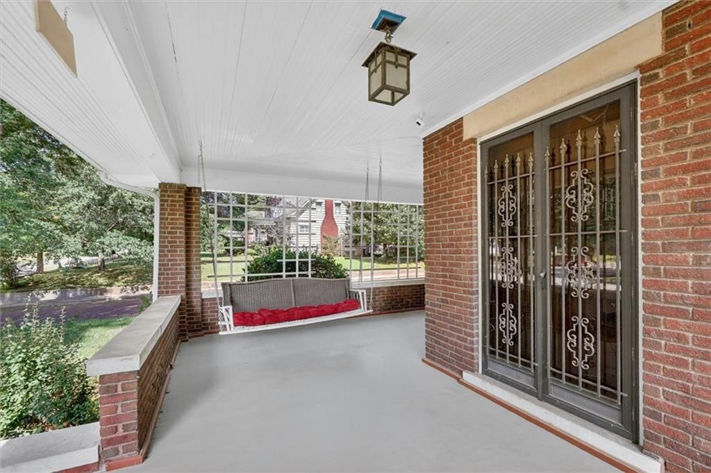 400 E Locust Street — photo 10