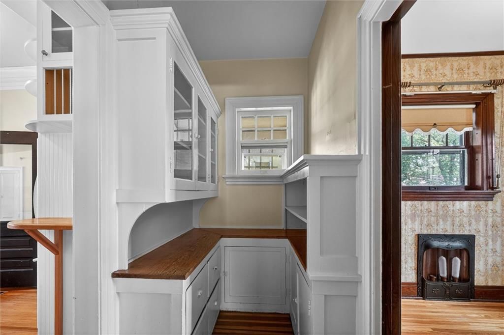 400 E Locust Street — photo 18