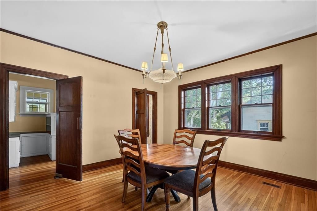 400 E Locust Street — photo 27