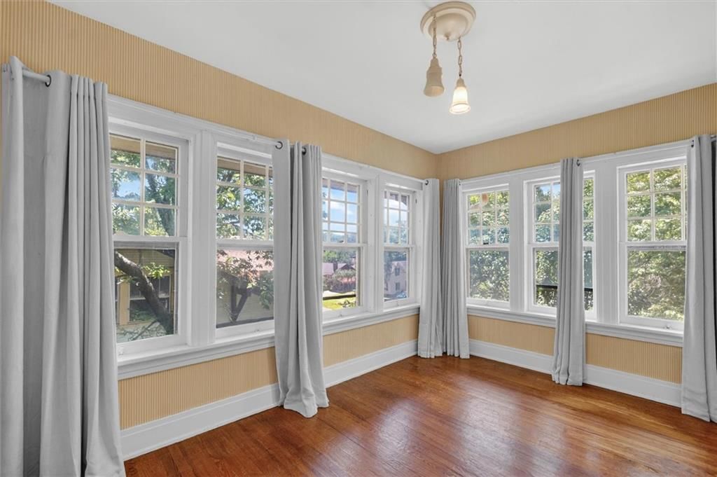 400 E Locust Street — photo 45