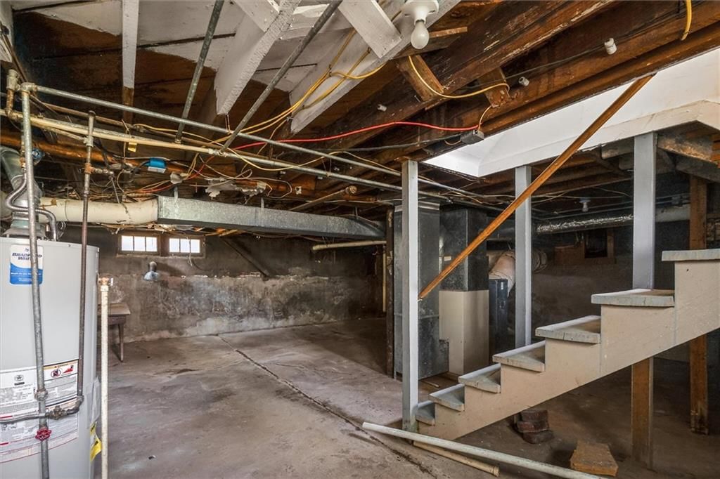 400 E Locust Street — photo 48
