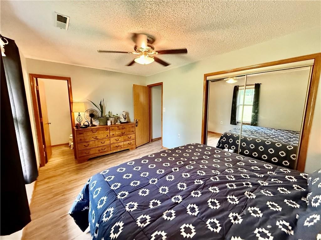 606 N Prairie Street — photo 11
