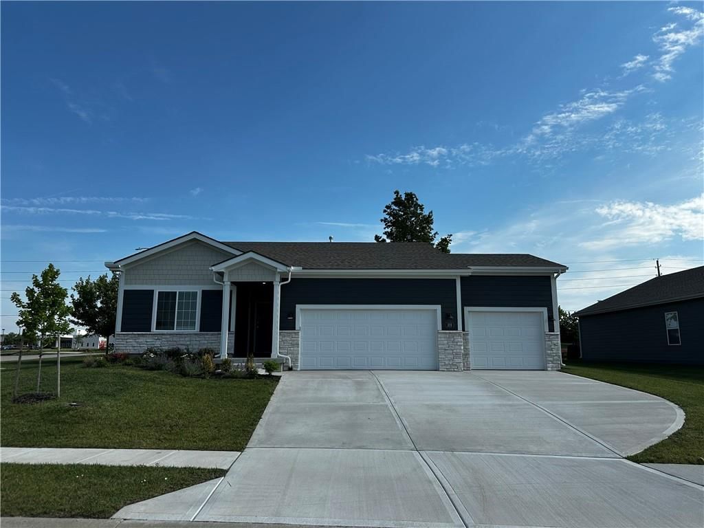309 SW Hawthorne Court — photo 1