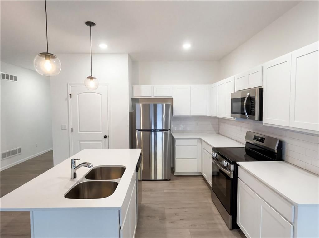 309 SW Hawthorne Court — photo 5