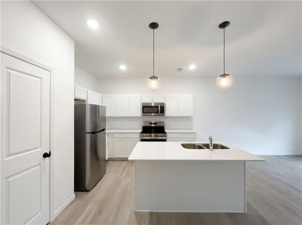 309 SW Hawthorne Court — photo 6