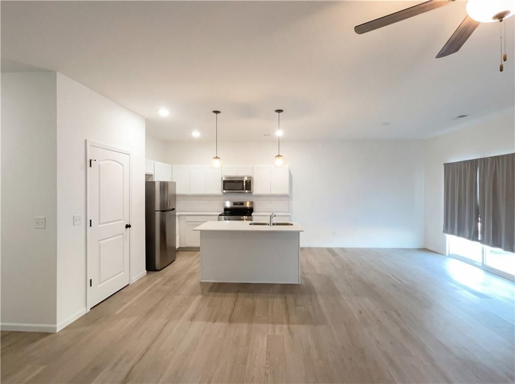 309 SW Hawthorne Court — photo 8