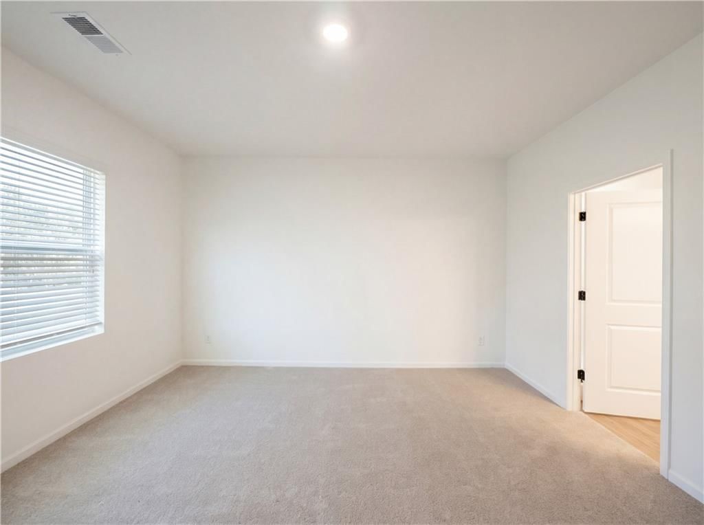 309 SW Hawthorne Court — photo 13
