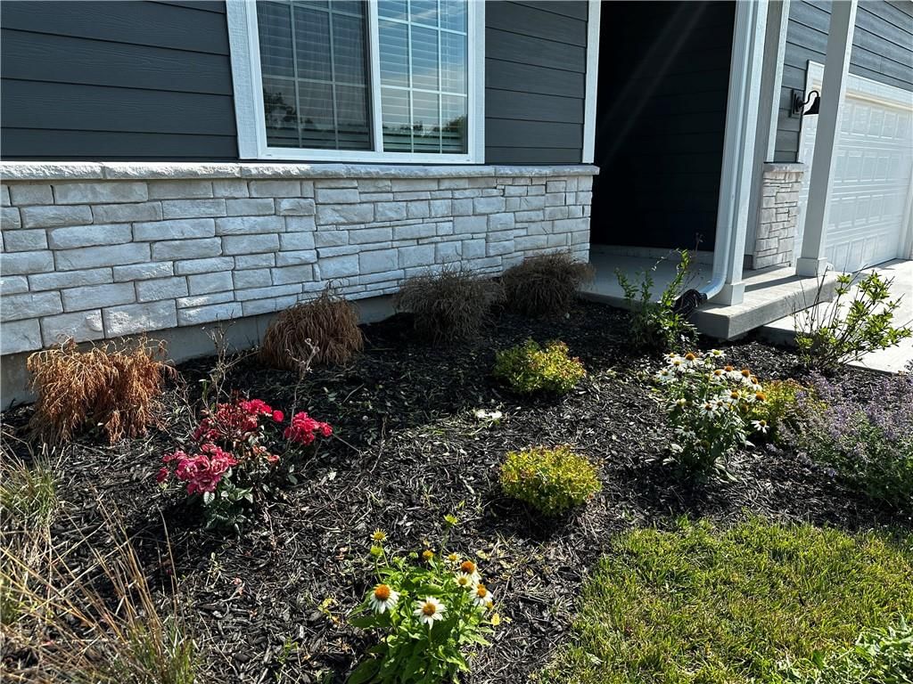 309 SW Hawthorne Court — photo 28