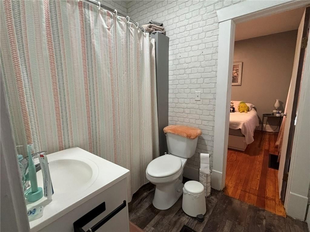 3329 Duncan Street — photo 20