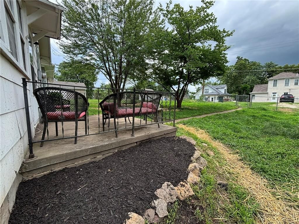 3329 Duncan Street — photo 32