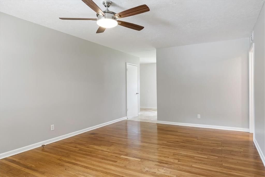 6305 W 82nd Terrace — photo 11