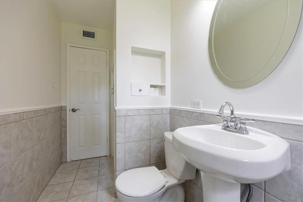 6305 W 82nd Terrace — photo 27