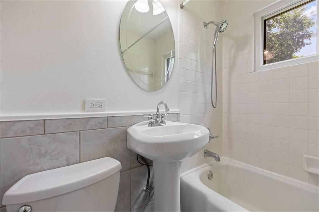 6305 W 82nd Terrace — photo 28