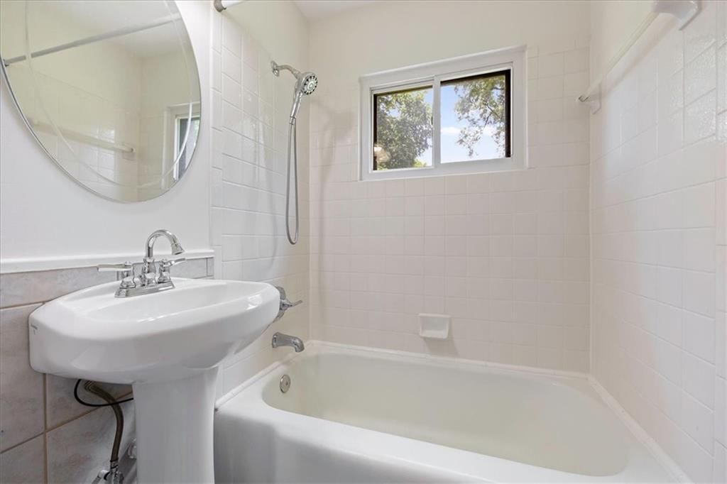 6305 W 82nd Terrace — photo 29