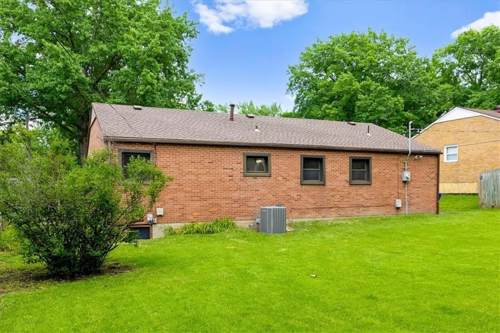 6305 W 82nd Terrace — photo 36