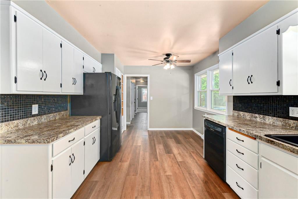 1434 S Business Hwy 13 — photo 13
