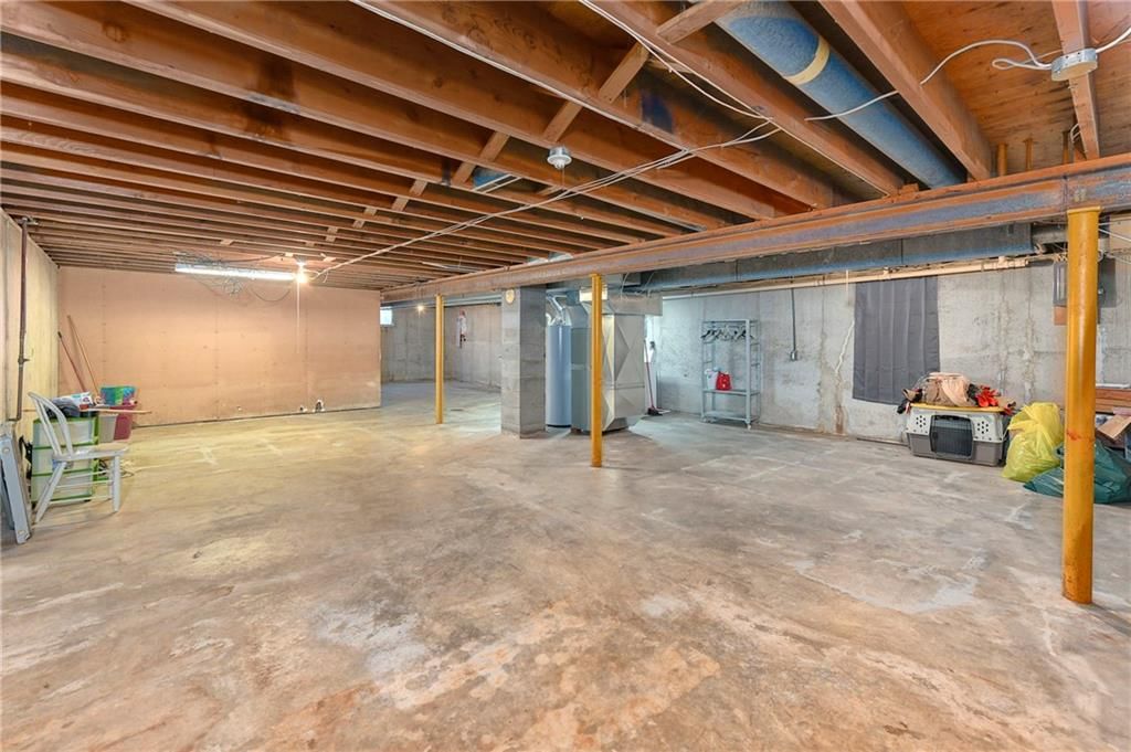 1434 S Business Hwy 13 — photo 28