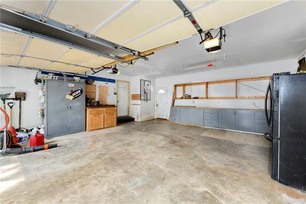 1434 S Business Hwy 13 — photo 36