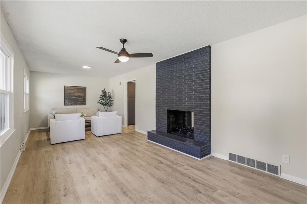 7745 Yecker Avenue — photo 3