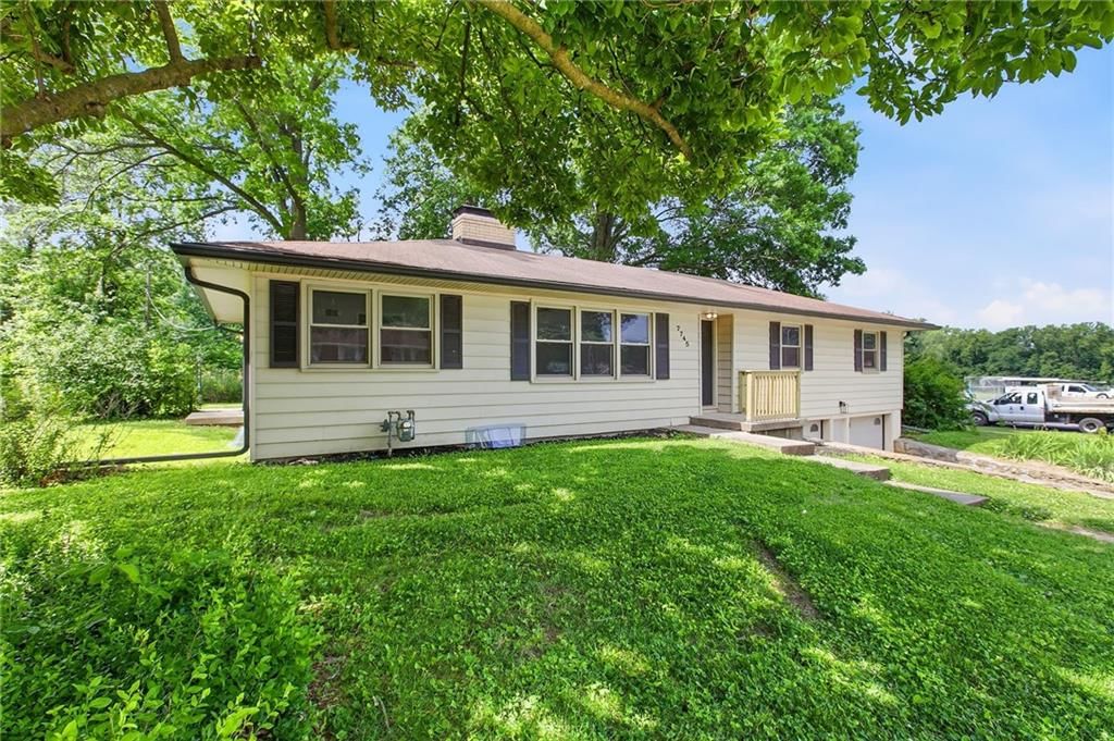 7745 Yecker Avenue — photo 35