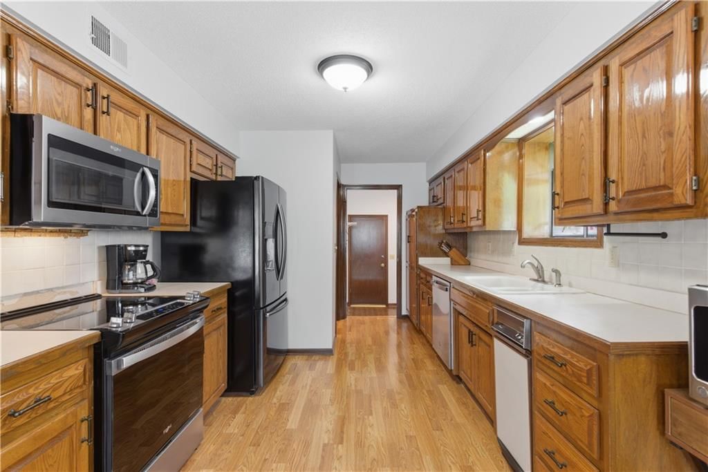 8533 Constance Street — photo 9