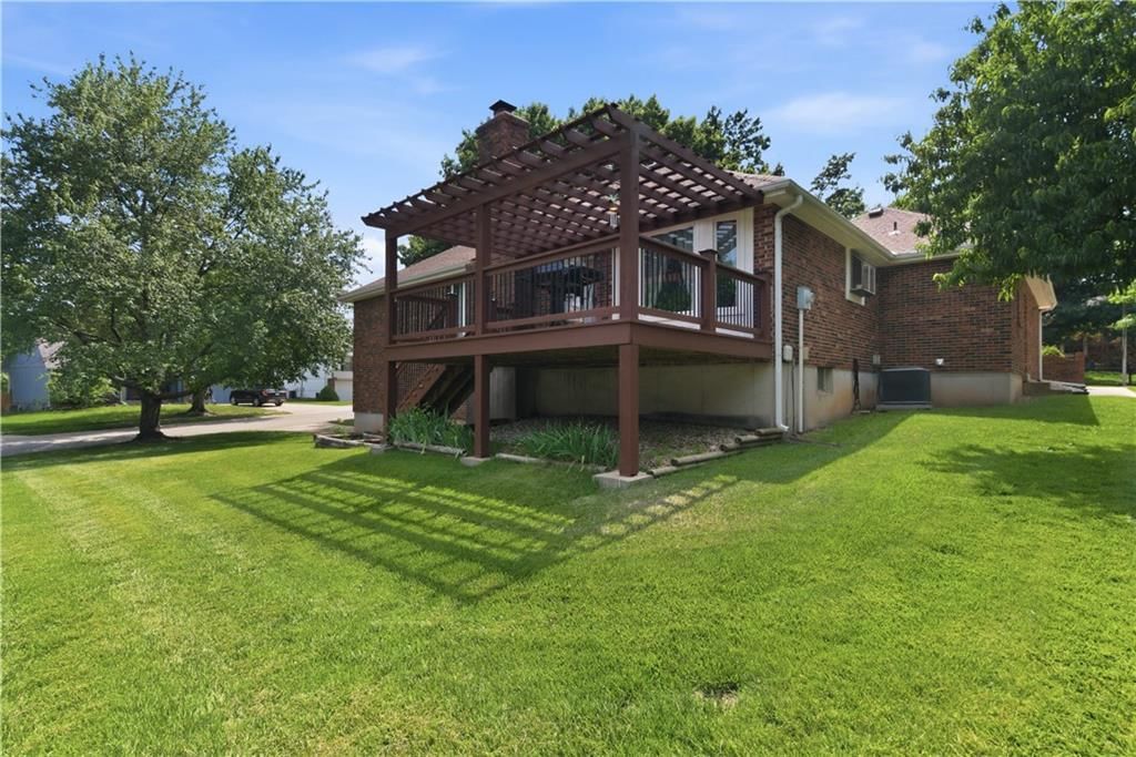8533 Constance Street — photo 30