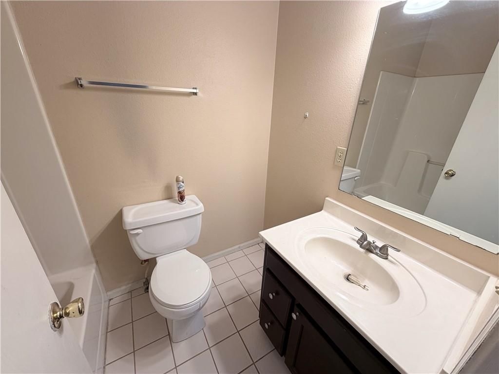 1539 E 120th Street — photo 11