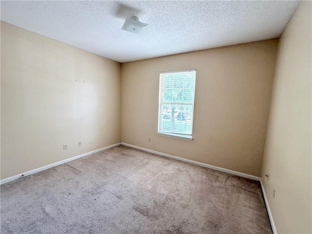 1539 E 120th Street — photo 15