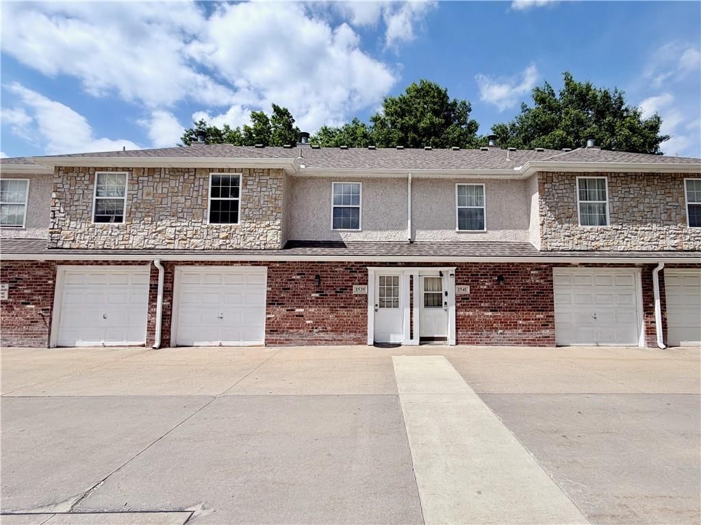 1539 E 120th Street — photo 18