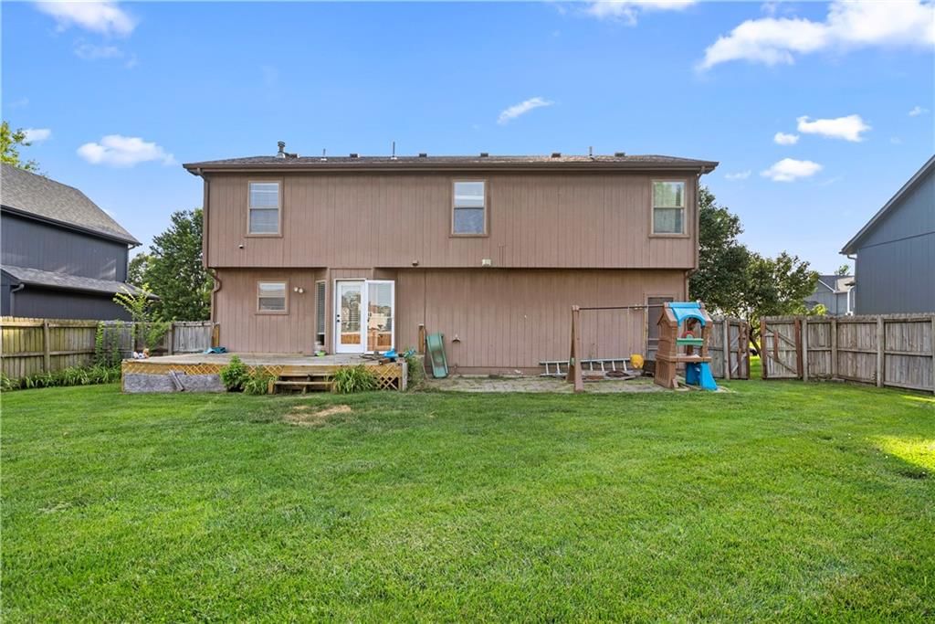 741 N Poplar Street — photo 4
