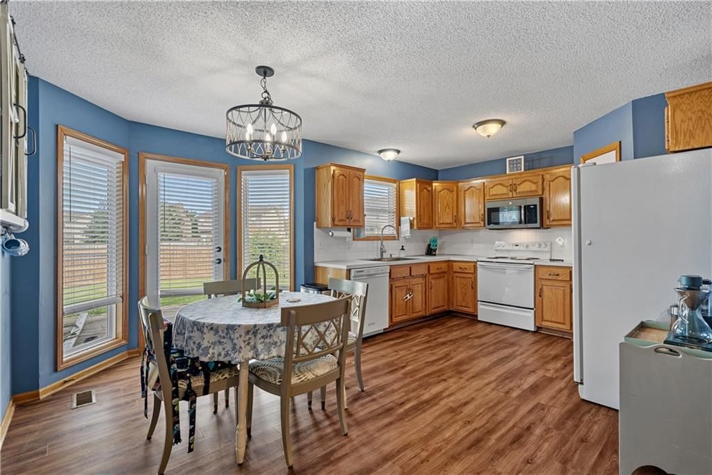 741 N Poplar Street — photo 13