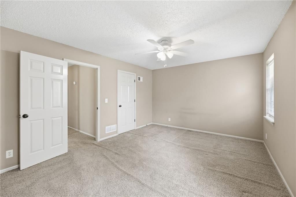 9707 W 83rd Terrace — photo 14