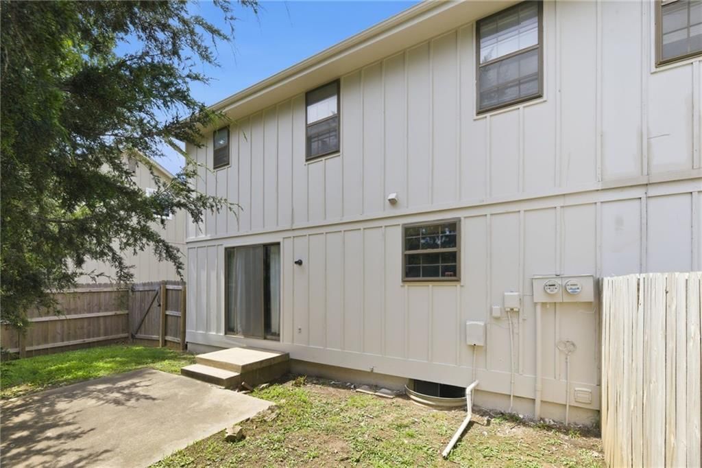 9707 W 83rd Terrace — photo 27