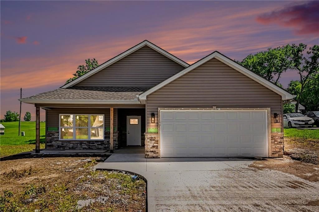 1007 Moore Drive, Plattsburg, MO