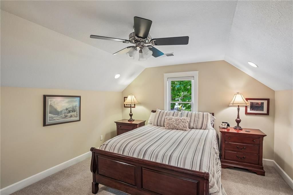 7944 Robinson Street — photo 21