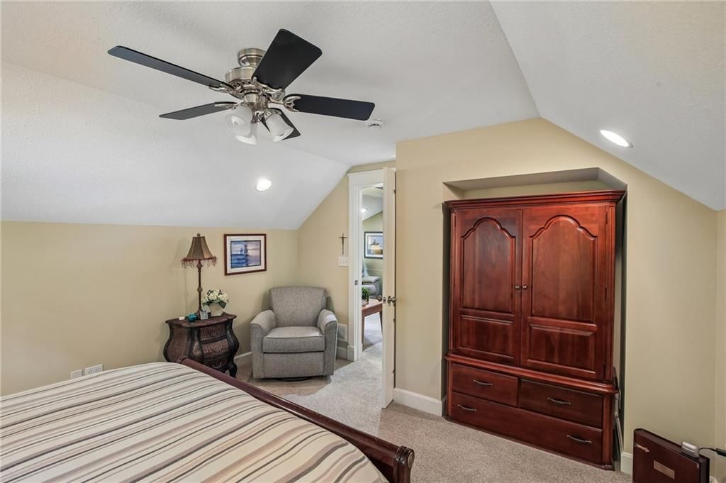 7944 Robinson Street — photo 23