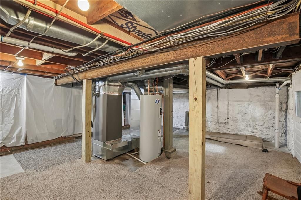 7944 Robinson Street — photo 36