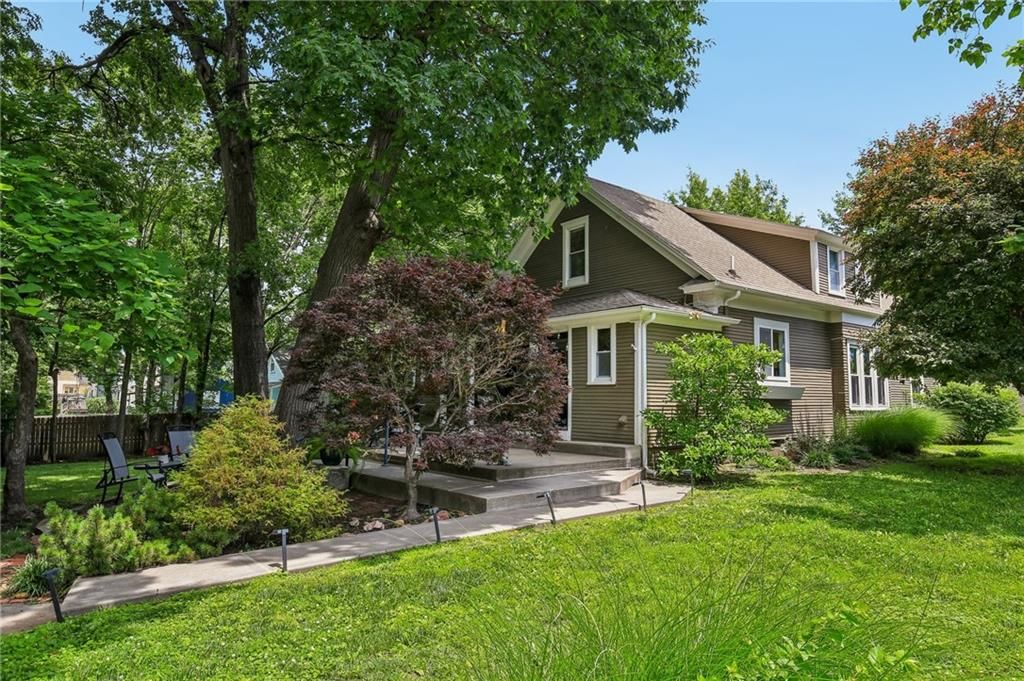 7944 Robinson Street — photo 41