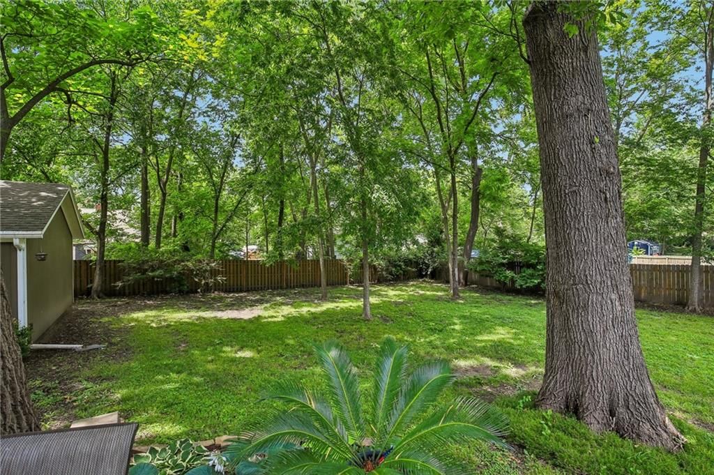 7944 Robinson Street — photo 44