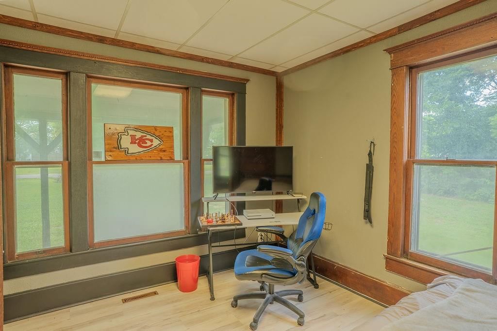 203 E Sycamore Street — photo 20