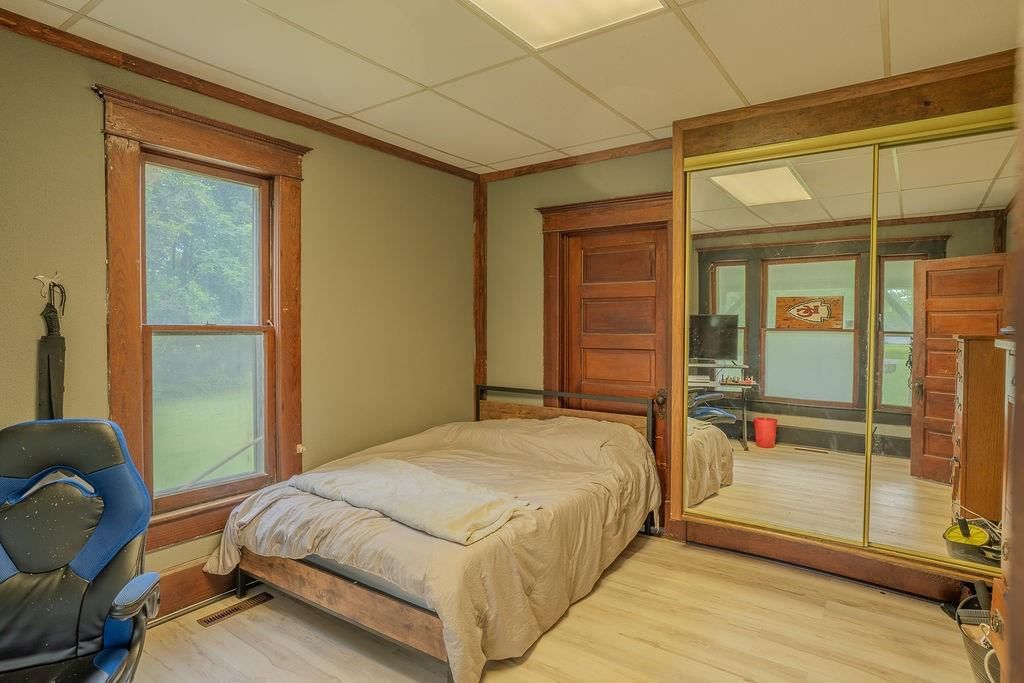 203 E Sycamore Street — photo 23