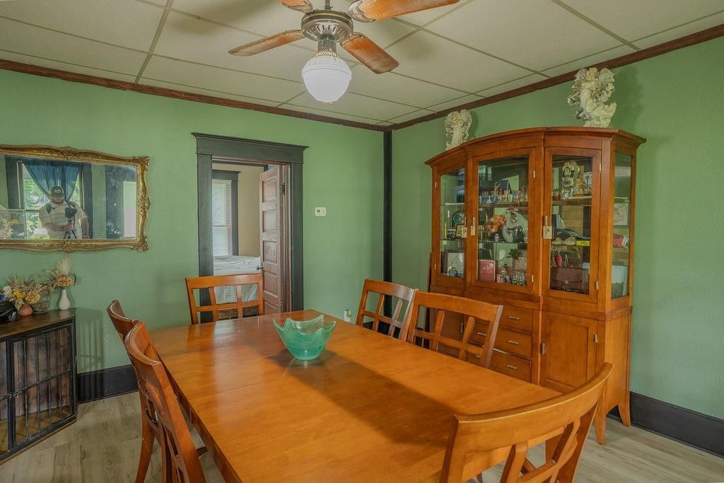 203 E Sycamore Street — photo 33