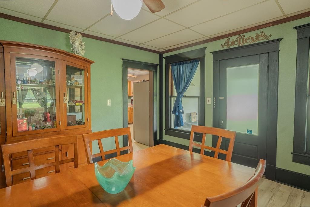 203 E Sycamore Street — photo 34