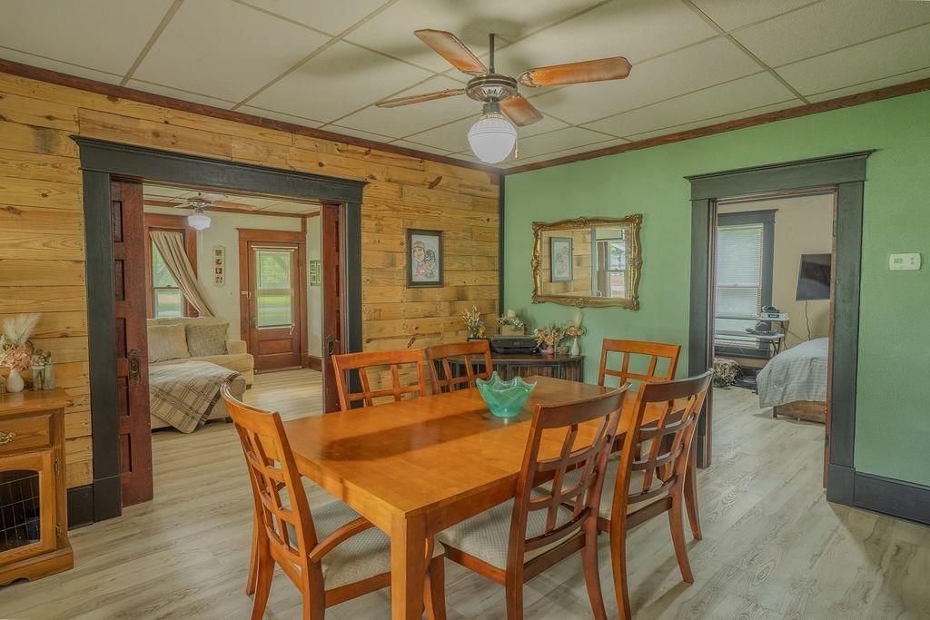 203 E Sycamore Street — photo 46