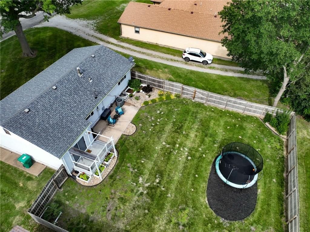 105 Sioux Avenue — photo 9