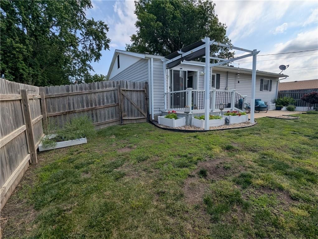 105 Sioux Avenue — photo 34