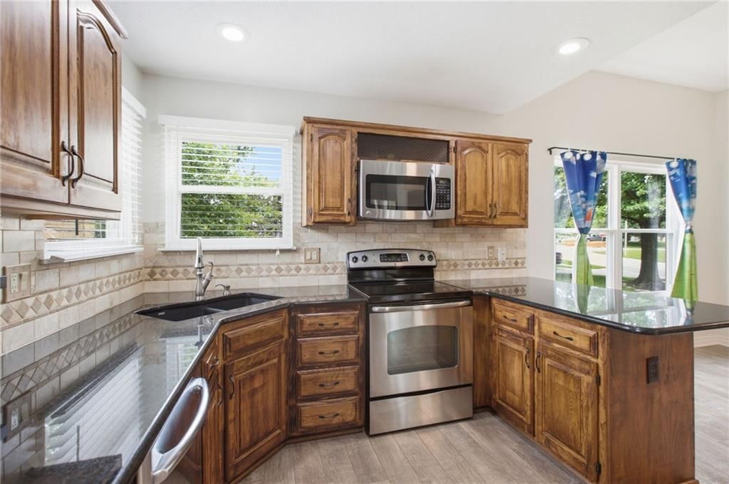 21607 W 51st Street — photo 12