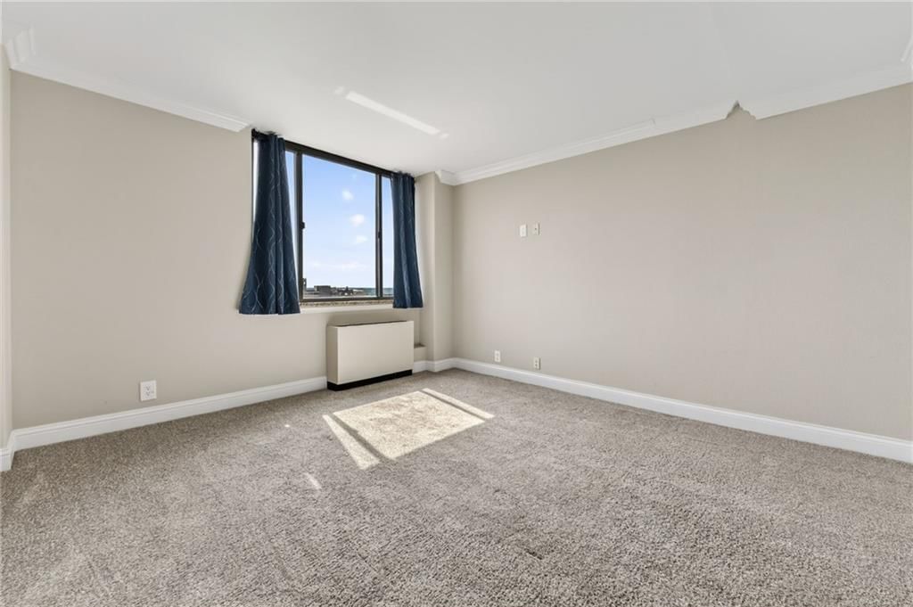 700 E 8th Street — photo 16